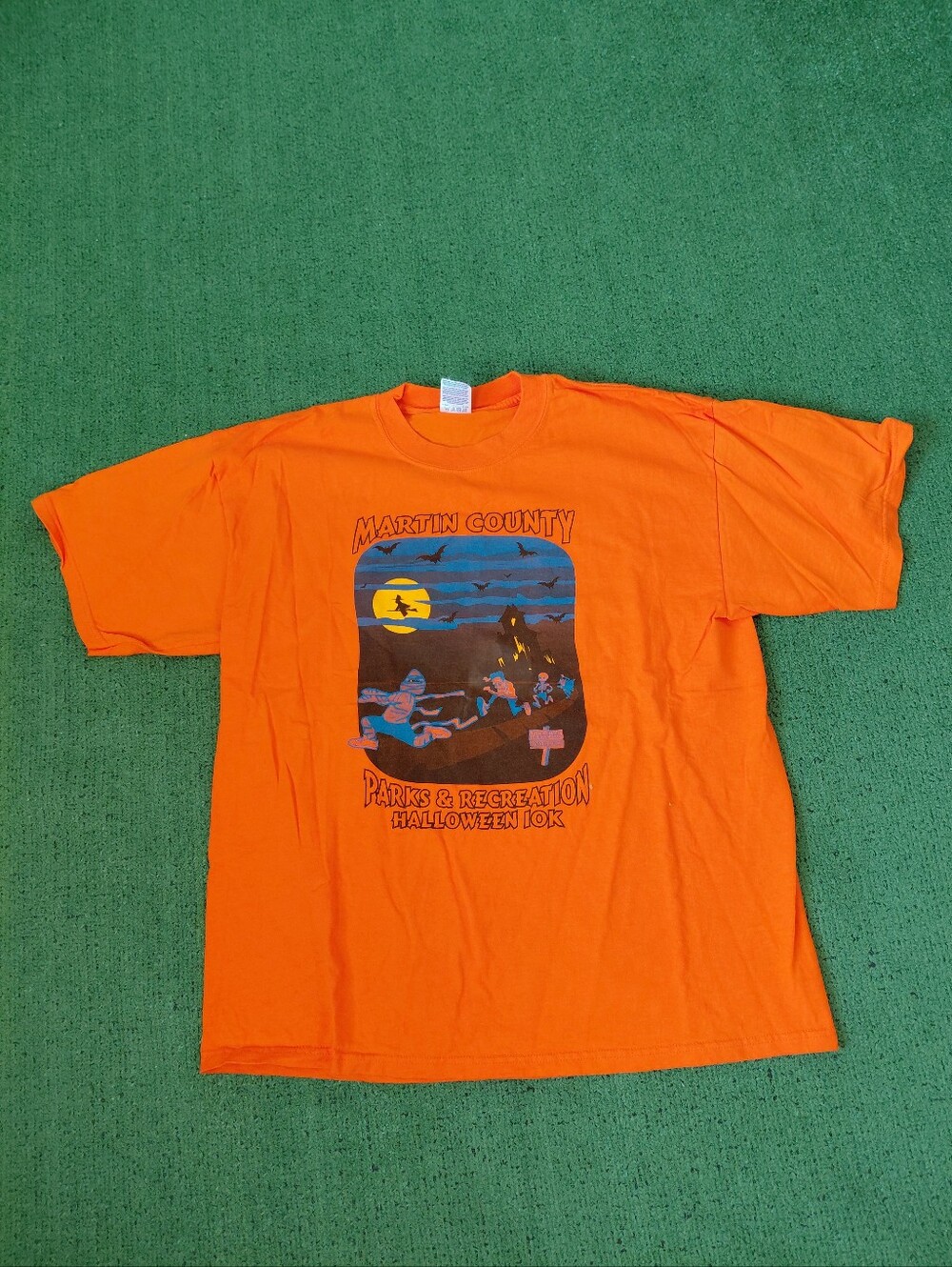 VINTAGE Martin County Parks & Recreation Halloween 10k Running Y2K Orange T Shir